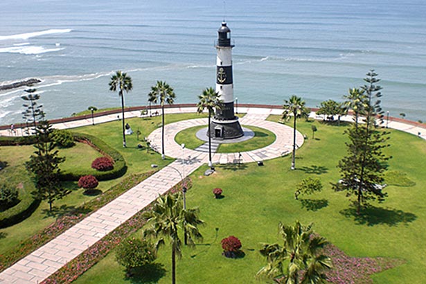 Parque Faro de la Marina
