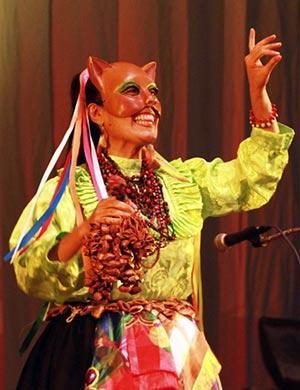 Detrás de la máscara - Débora Correa